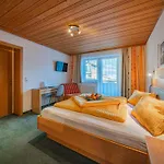 Muehlhof Tatil Evi *